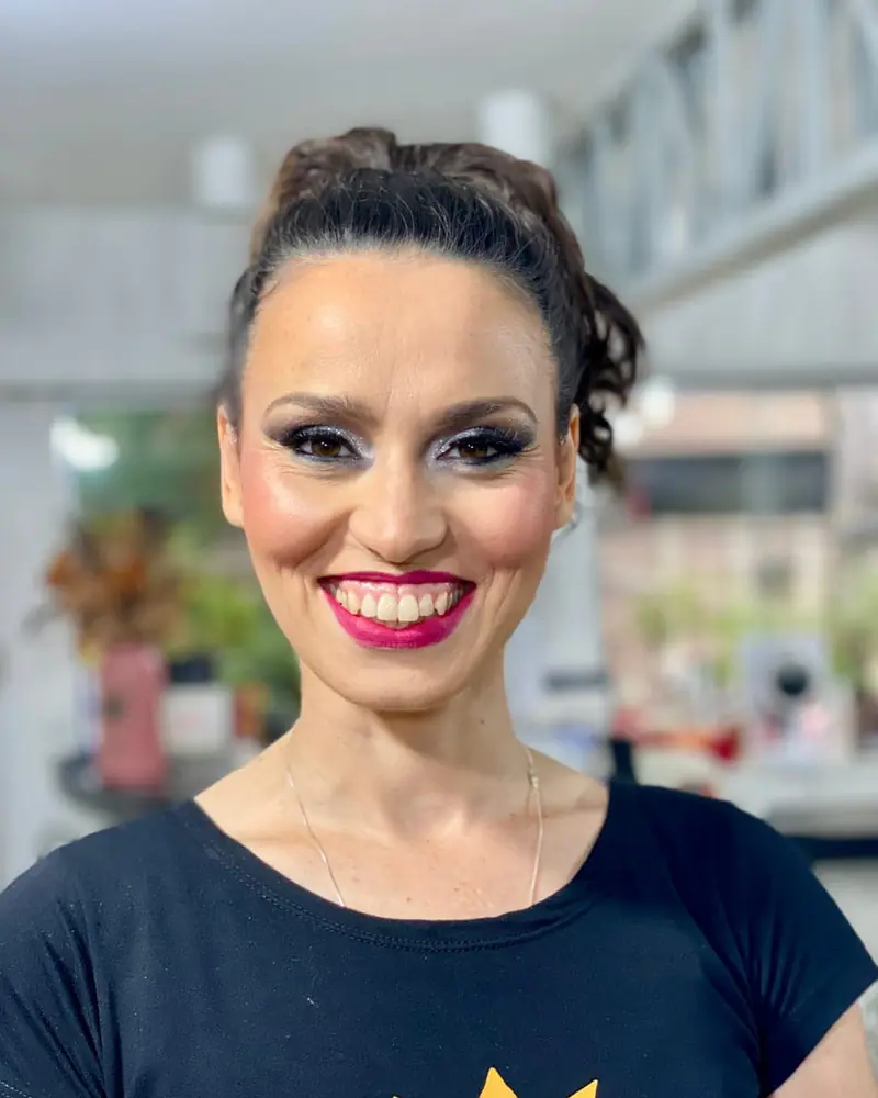 Retrato de Naty Ferrer sonriendo